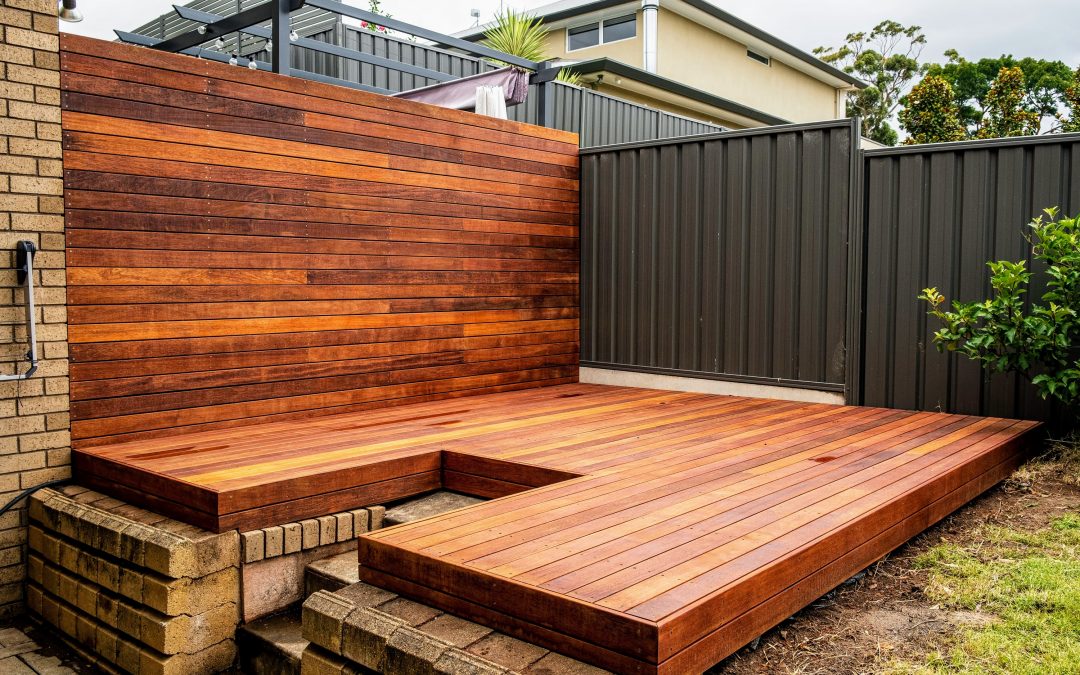 Merbau deck and screen, Burnside