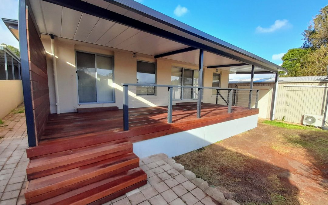 Louie- Merbau deck steps and screen