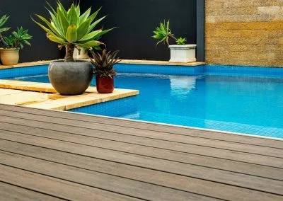 Lulu, NewTechWood pool deck