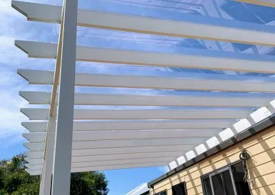 Finished blackbutt deck with EzyGlaze pergola